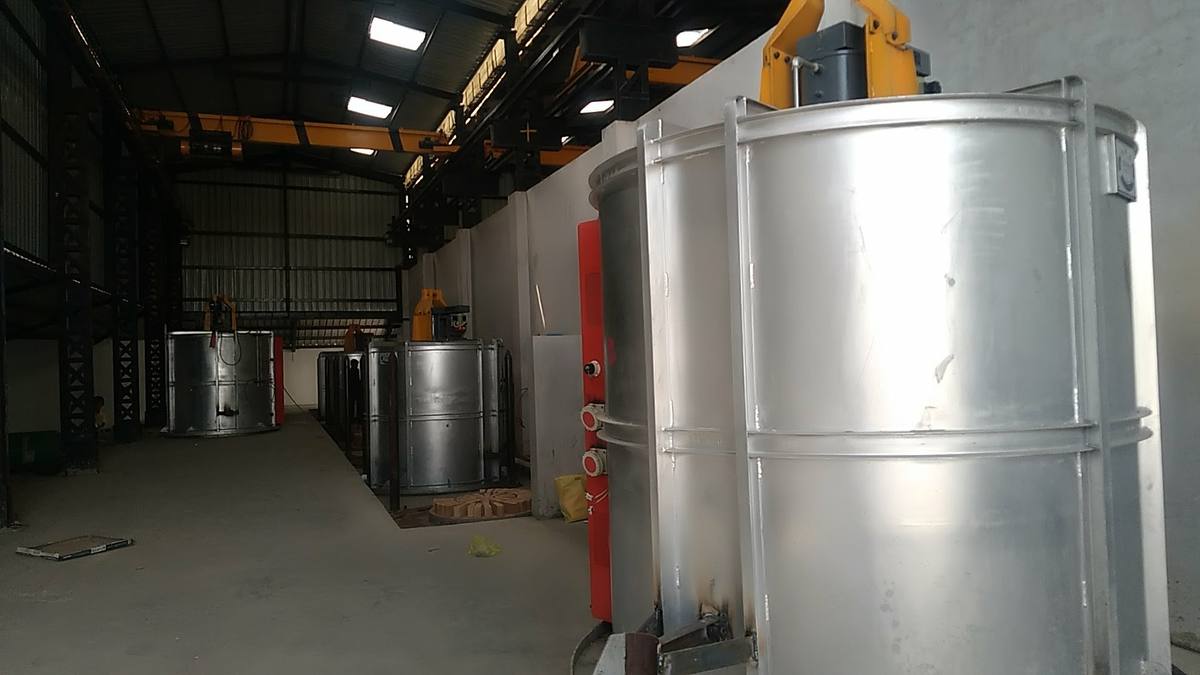 Pit furnace line